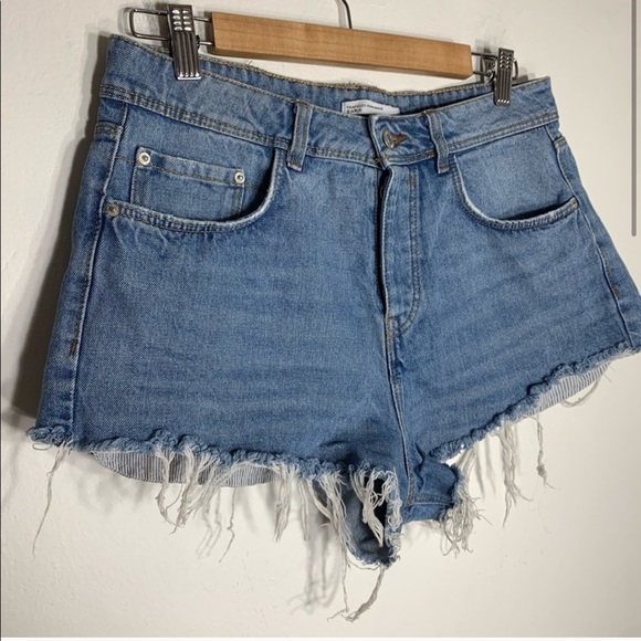 Zara Jean Shorts - Picture 3 of 4